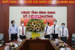 Chủ tịch UBND tỉnh Nguyễn Phi Long thăm, tặng hoa chúc mừng công chức, viên chức, người lao động Sở Công Thương nhân dịp Kỷ niệm 70 năm Ngày truyền thống ngành Công Thương Việt Nam (14/5/1951-14/5/2021)