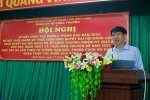 (Đồng chí Nguyễn Hữu Lộc – Phó Bí thư thường trực Đảng uỷ KCCQ tỉnh báo cáo quán triệt.)