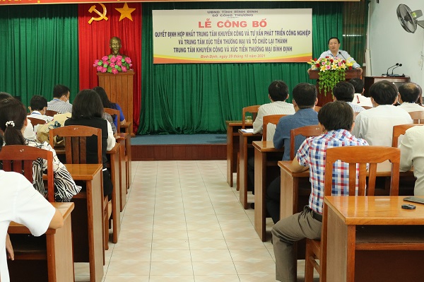 Ông Ngô Văn Tổng - Bí thư Đảng ủy, Giám đốc Sở phát biểu chỉ đạo tại buổi lễ