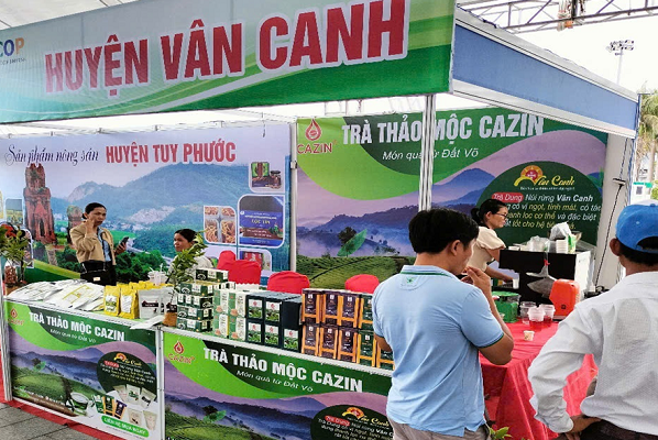 Sản phẩm trên địa bàn huyện Vân Canh tham gia Phiên chợ Nông sản Bình Định