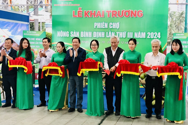 Lễ Khai trương Phiên chợ Nông sản Bình Định lần thứ III - năm 2024, tại thành phố Quy Nhơn.